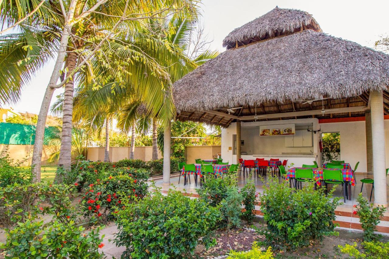 Hotel Parotas Manzanillo Exteriör bild